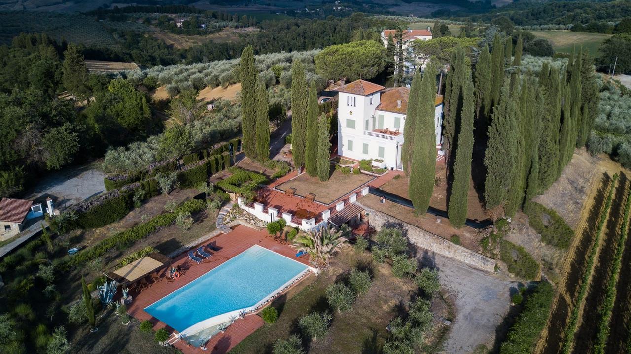 Villa Del Pino B&B Поджибонси Екстериор снимка