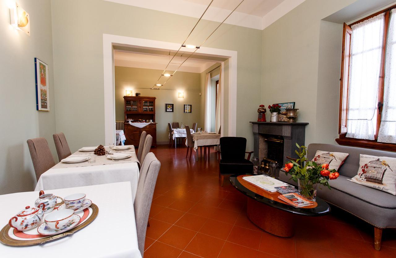 Villa Del Pino B&B Поджибонси Екстериор снимка