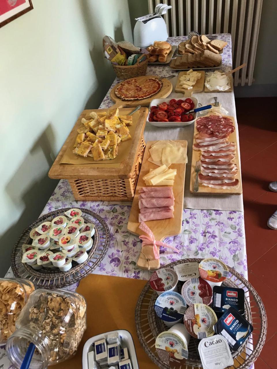 Villa Del Pino B&B Поджибонси Екстериор снимка